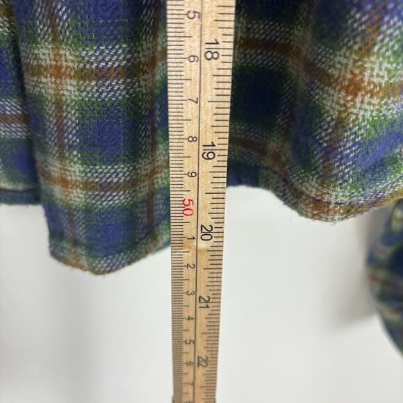 BDG Cropped Plaid Cotton Shacket - Women's Size L- Layering Transitional - Picture 6 of 6